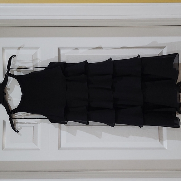 S.L. Fashions Dresses & Skirts - EUC- LBD